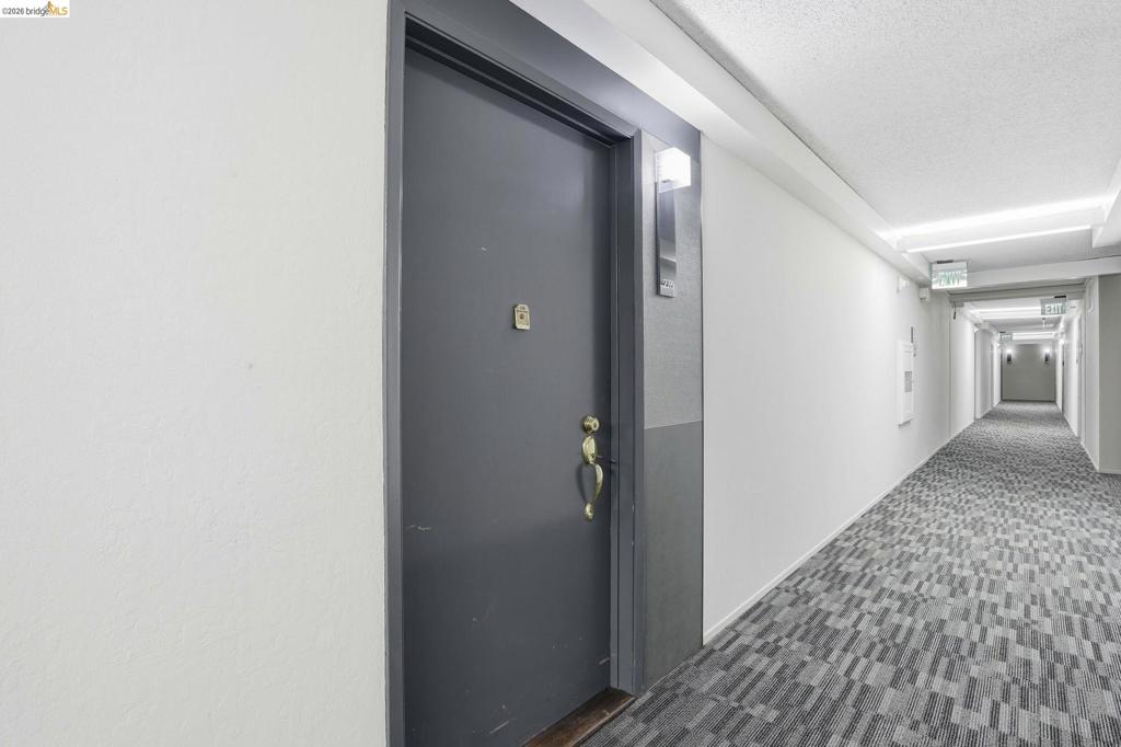 2 Admiral Drive B276 Property Photo 10