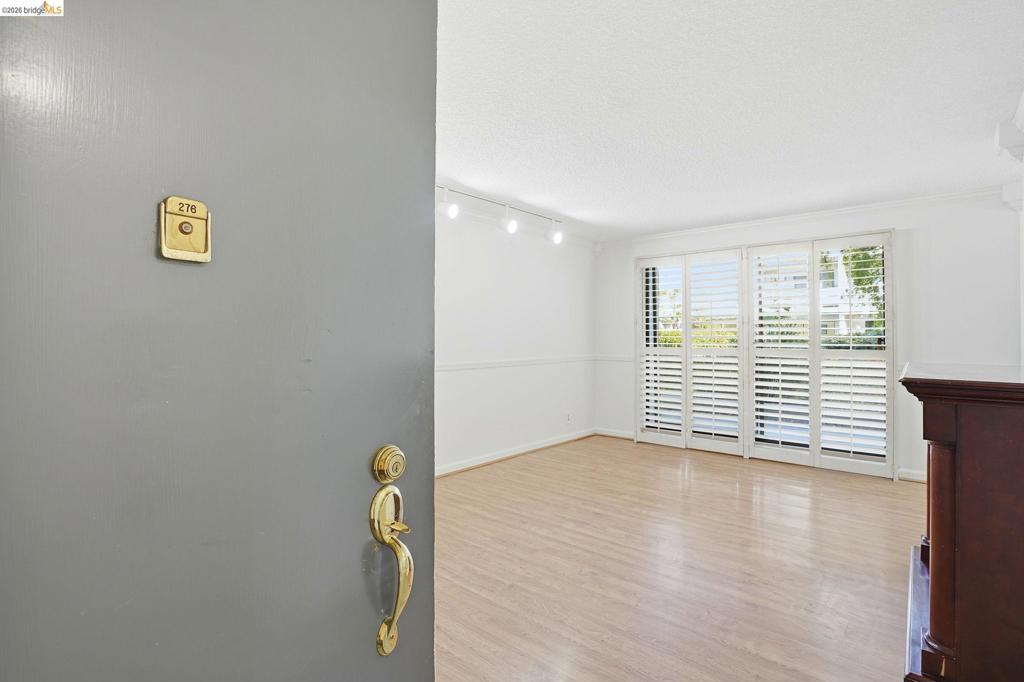 2 Admiral Drive B276 Property Photo 11