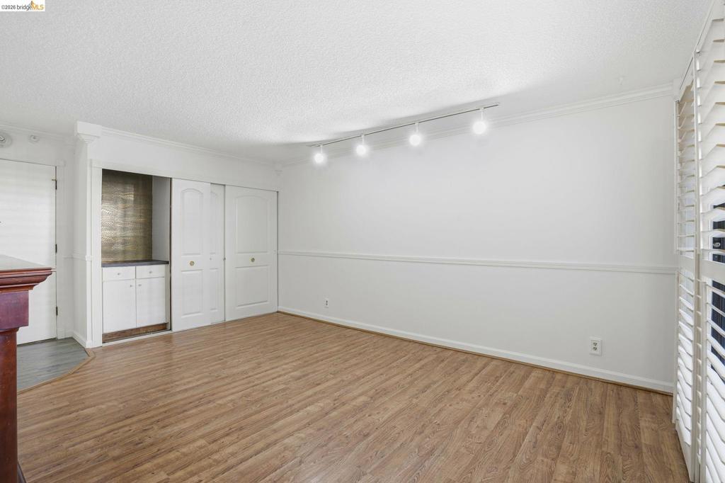 2 Admiral Drive B276 Property Photo 14
