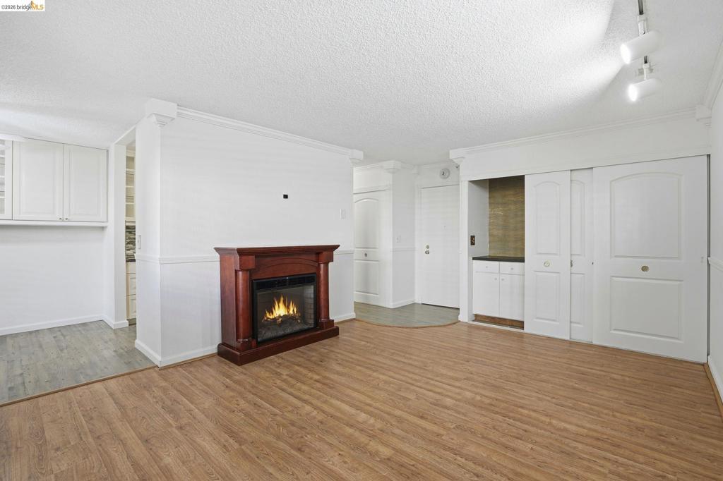 2 Admiral Drive B276 Property Photo 15