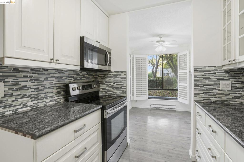 2 Admiral Drive B276 Property Photo 25