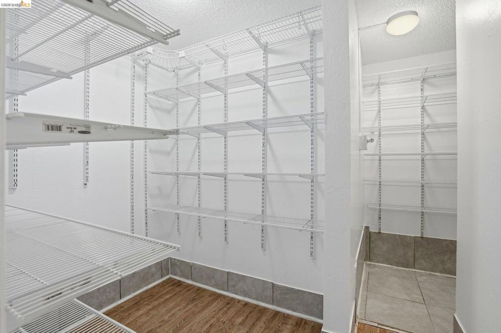 2 Admiral Drive B276 Property Photo 33