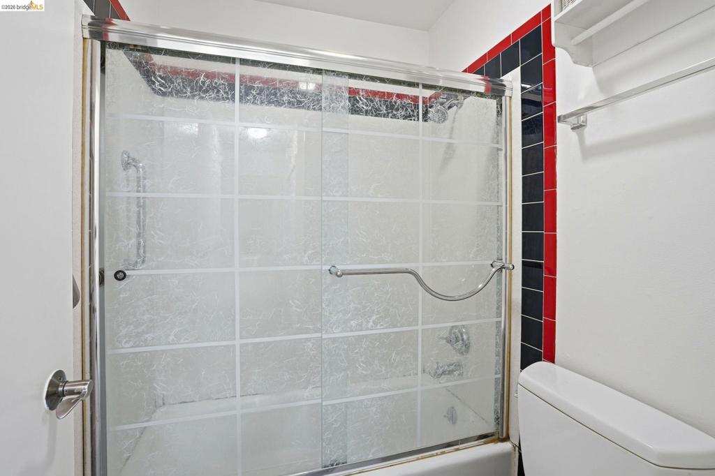 2 Admiral Drive B276 Property Photo 35