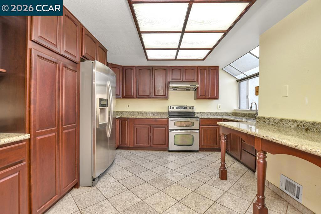 65 Edgewater Pl Property Photo 12