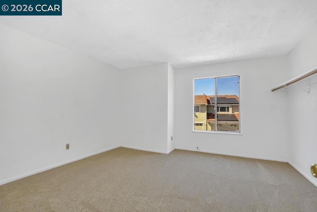 65 Edgewater Pl Property Photo 17