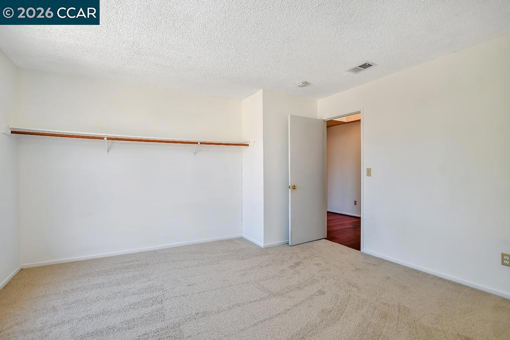 65 Edgewater Pl Property Photo 18