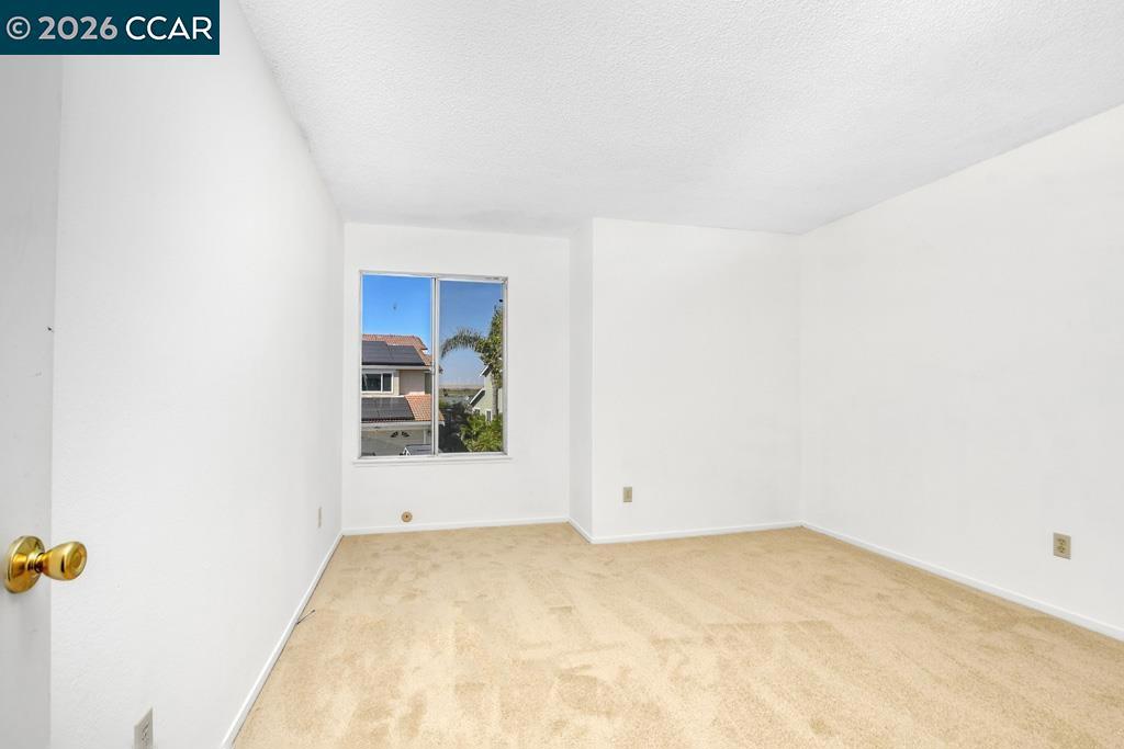 65 Edgewater Pl Property Photo 19