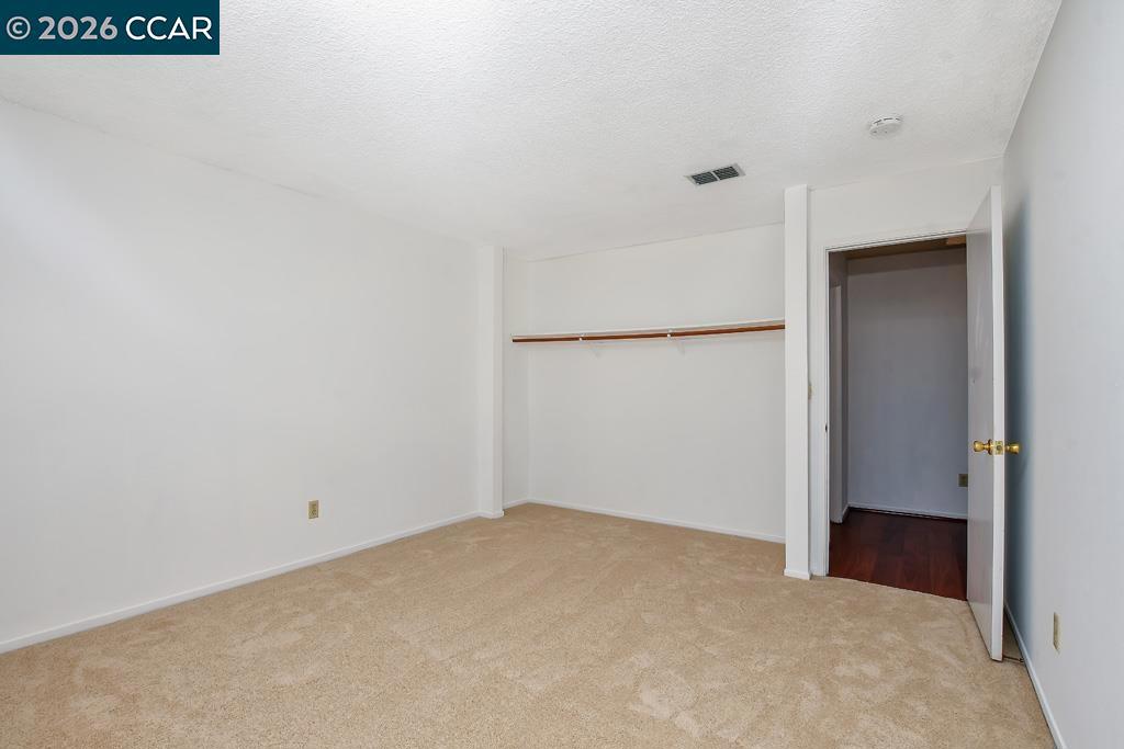 65 Edgewater Pl Property Photo 20
