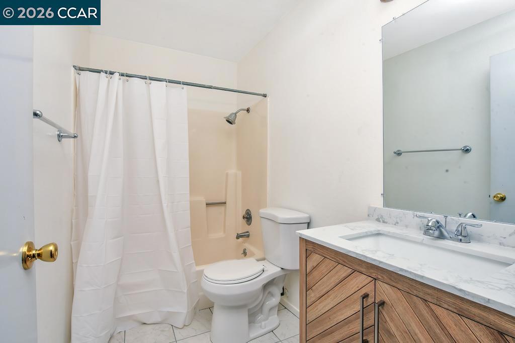 65 Edgewater Pl Property Photo 21