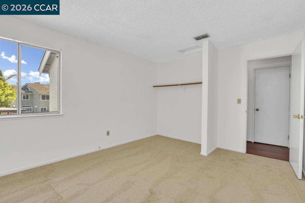 65 Edgewater Pl Property Photo 23