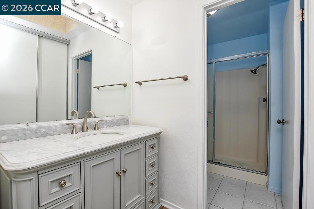 65 Edgewater Pl Property Photo 27