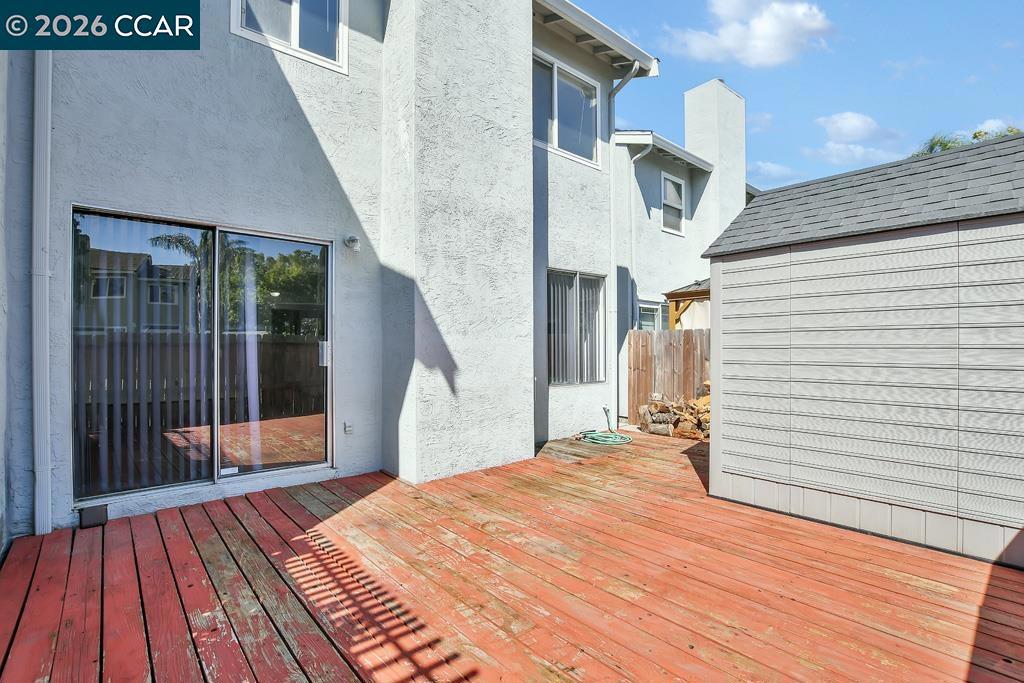 65 Edgewater Pl Property Photo 28