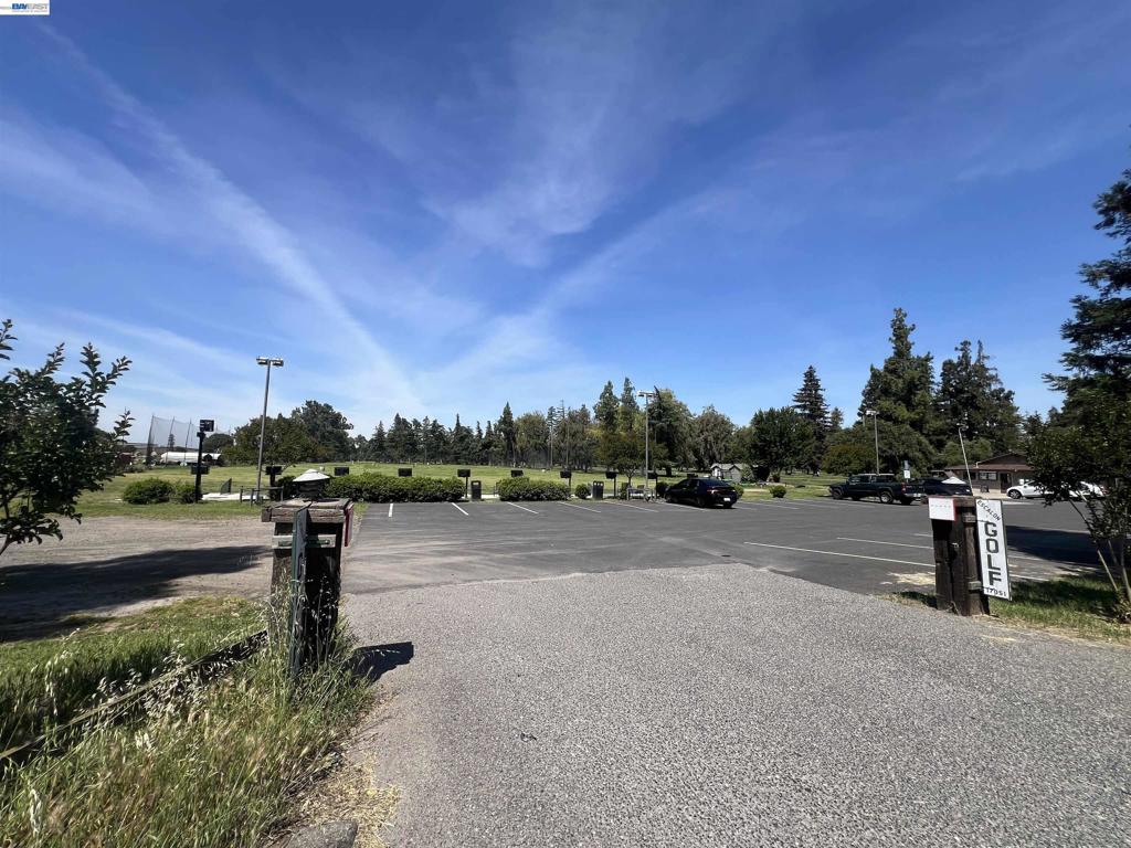 17051 Escalon Bellota Rd Property Photo 2