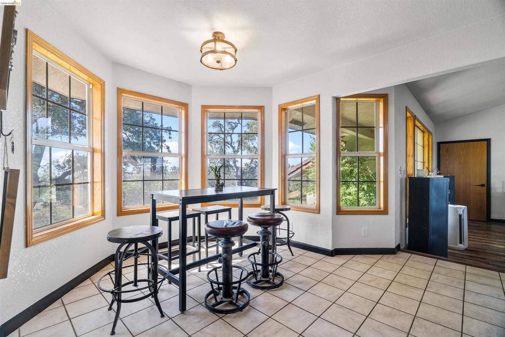 3589 Pardee Property Photo 11
