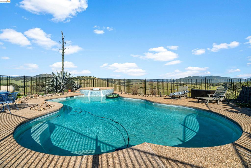 3589 Pardee Property Photo 54