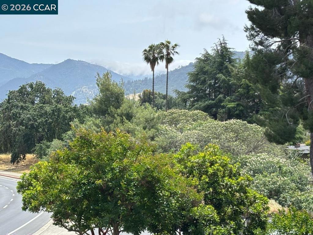 5460 Concord Blvd B7 Property Photo 2