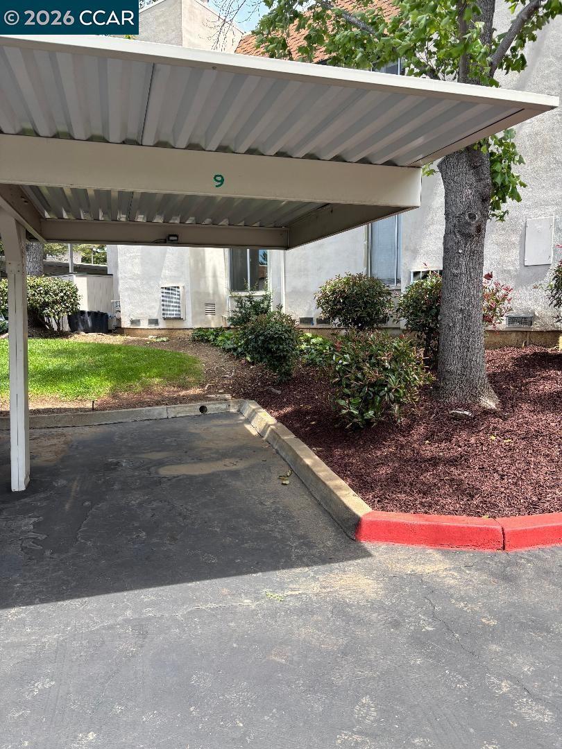 5460 Concord Blvd B7 Property Photo 17