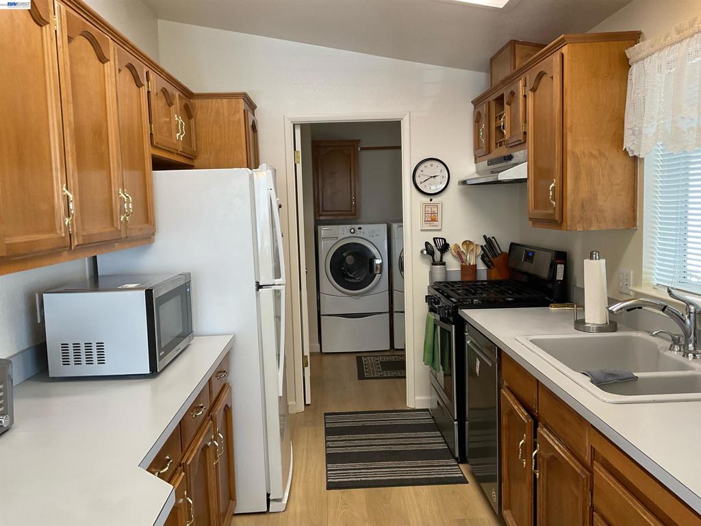 1200 W Winton Ave Property Photo 12