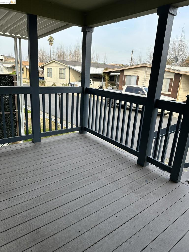 3634 Hawhorne Property Photo 5
