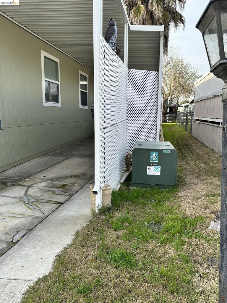3634 Hawhorne Property Photo 7