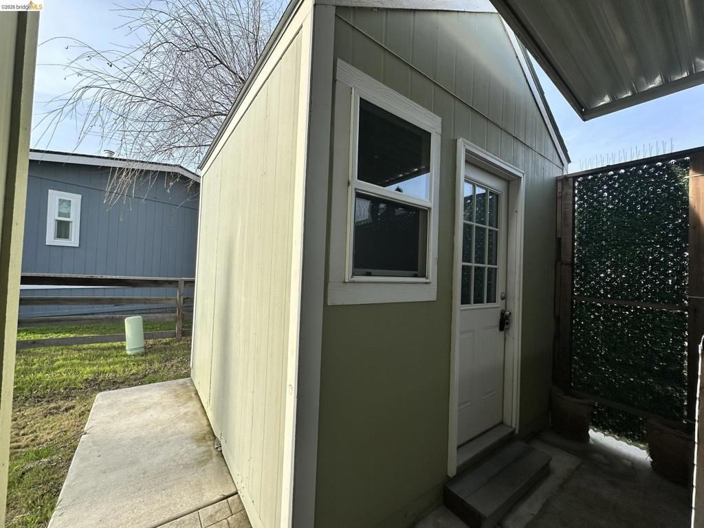 3634 Hawhorne Property Photo 9