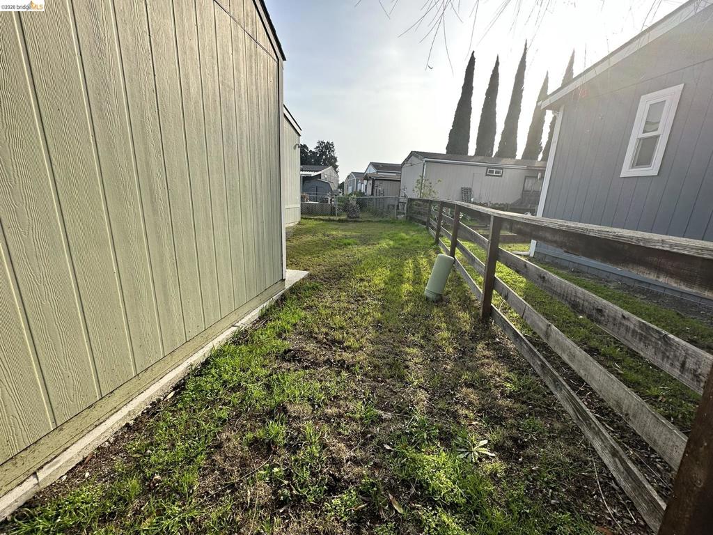3634 Hawhorne Property Photo 14