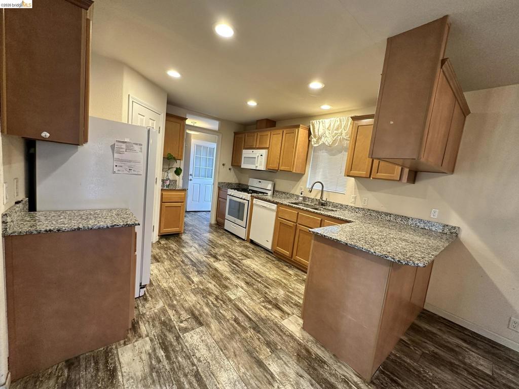 3634 Hawhorne Property Photo 23