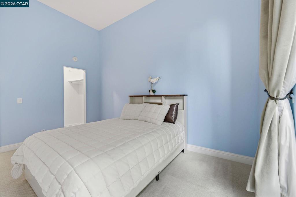 460 N Civic Dr 302 Property Photo 15