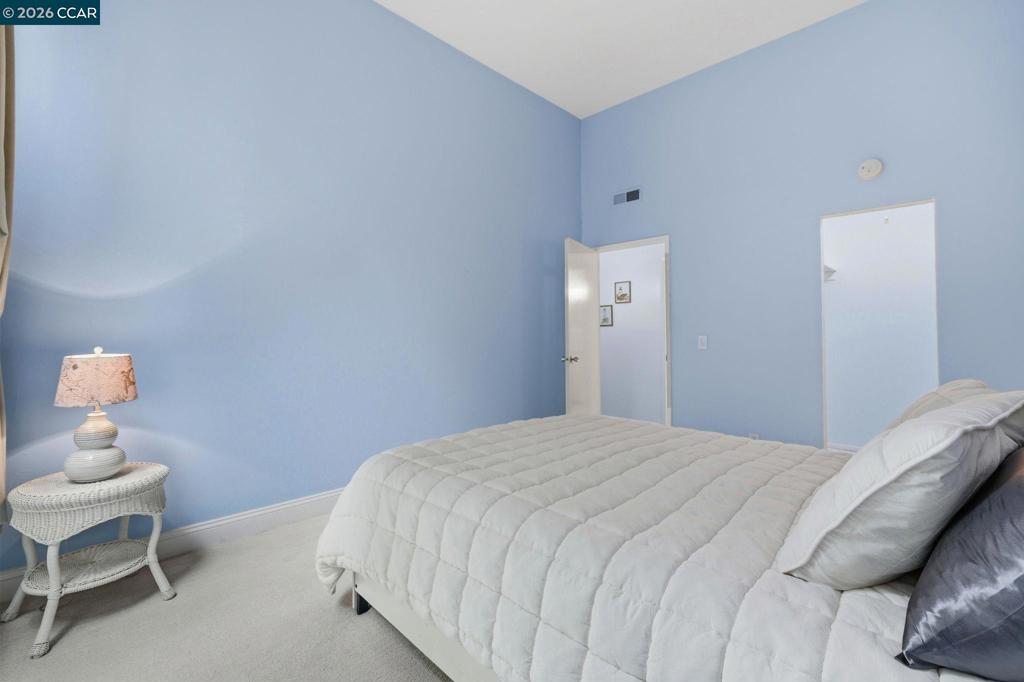 460 N Civic Dr 302 Property Photo 16
