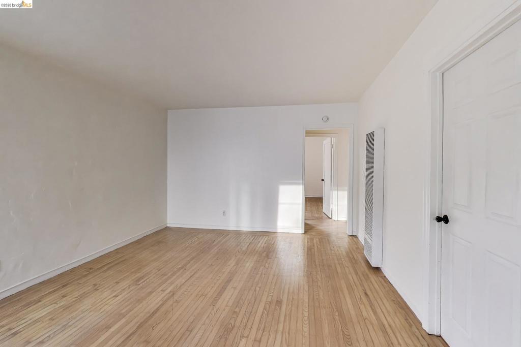 33 E Home Place Property Photo 3