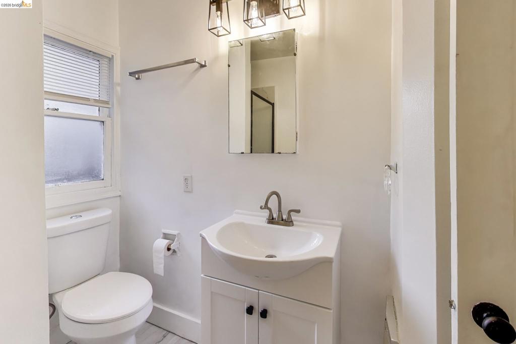 33 E Home Place Property Photo 9