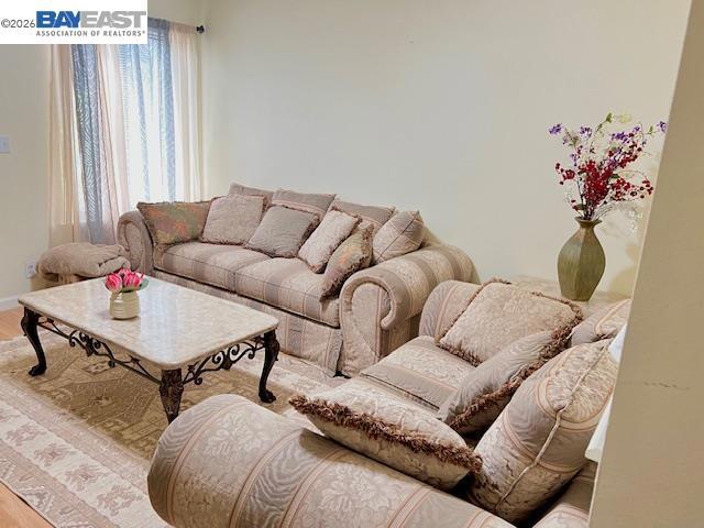2300 Sycamore Ln 5 Property Photo 5