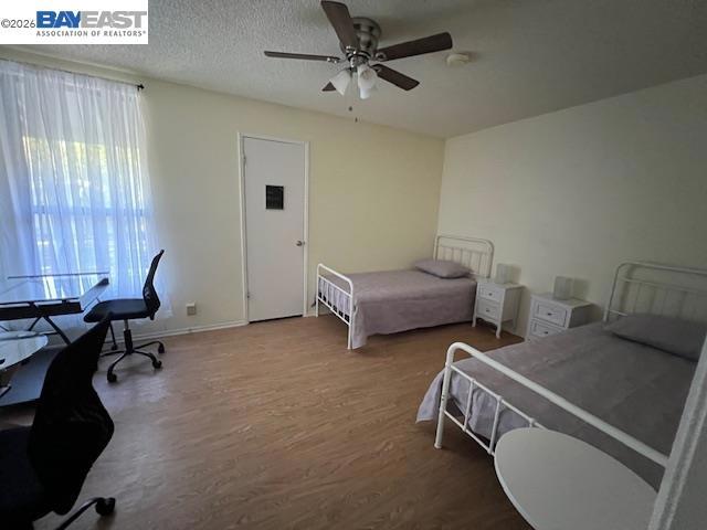 2300 Sycamore Ln 5 Property Photo 6