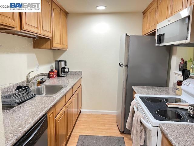 2300 Sycamore Ln 5 Property Photo 10