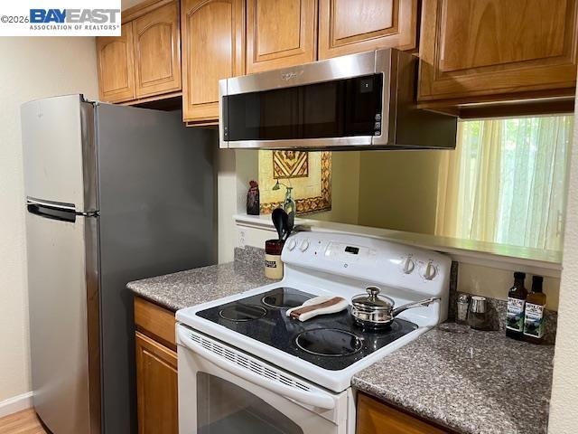 2300 Sycamore Ln 5 Property Photo 11
