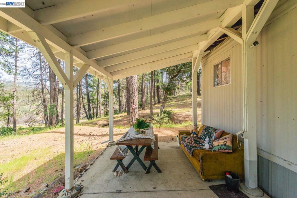 710 Dutch Creek Rd Property Photo 27