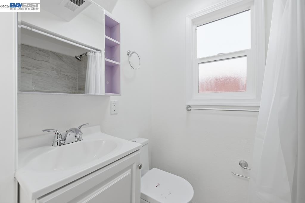 7419 7421 Hillside St Property Photo 18