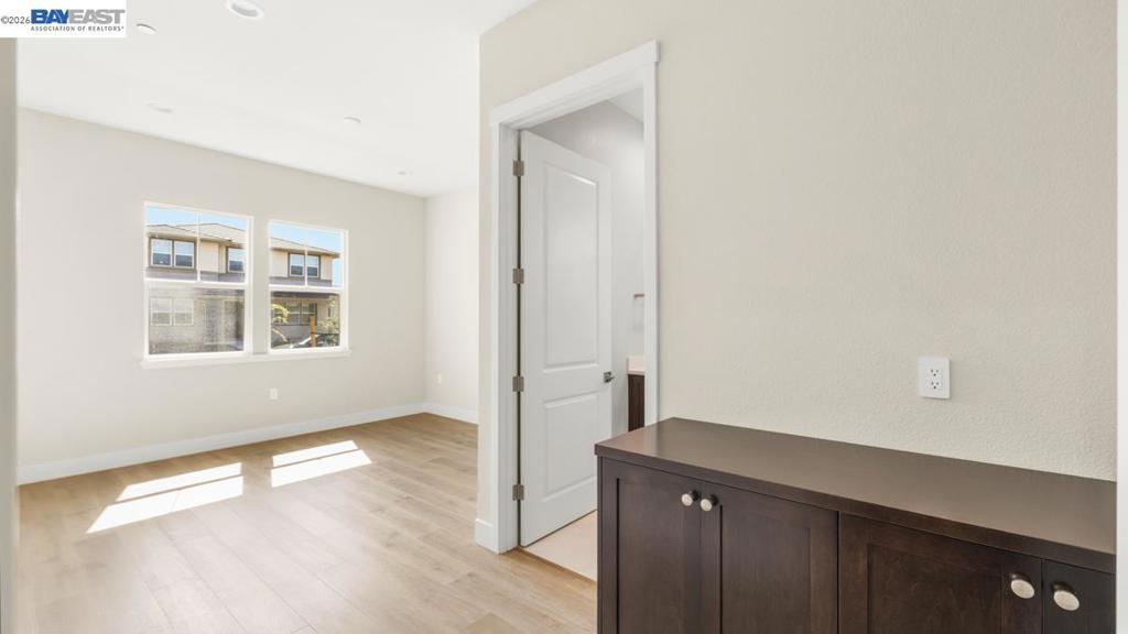 1589 Strathaven Place Property Photo 20