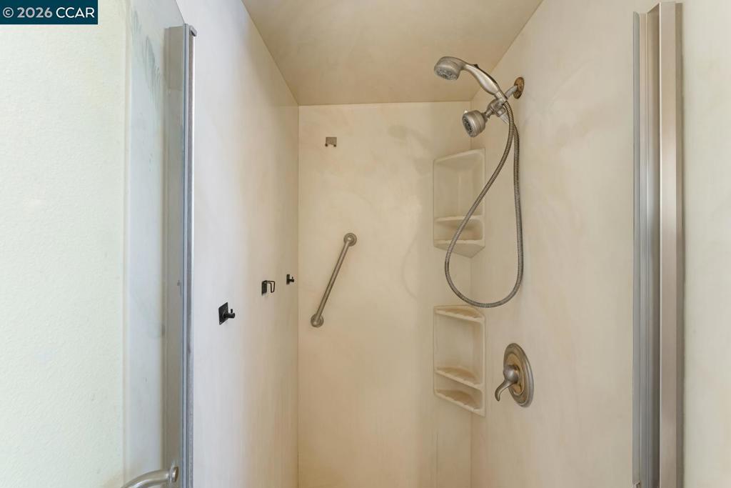 477 W 10th St Property Photo 30