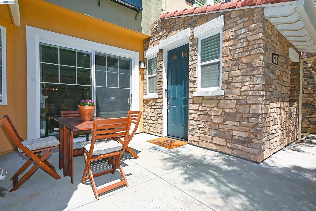 4739 Perugia St Property Photo 3