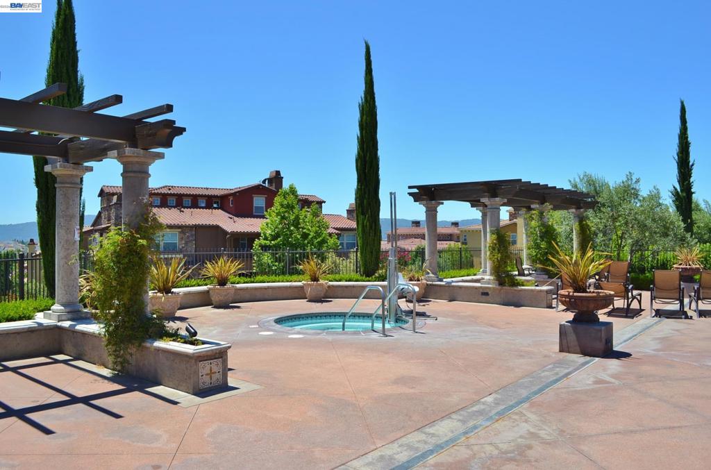 4739 Perugia St Property Photo 44