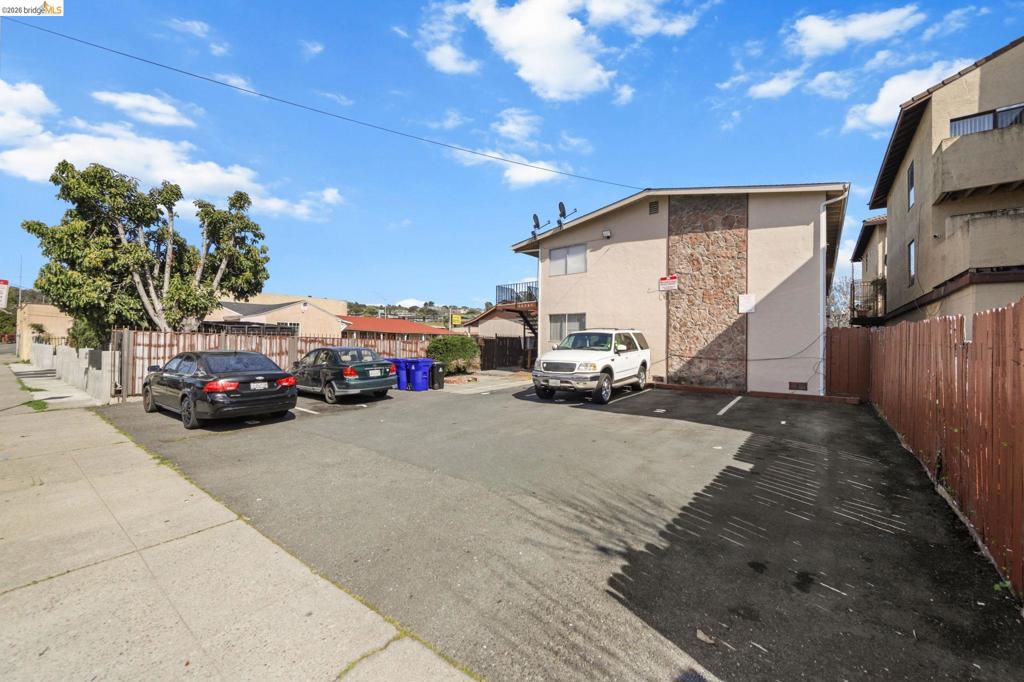 14761 San Pablo Ave Property Photo 10