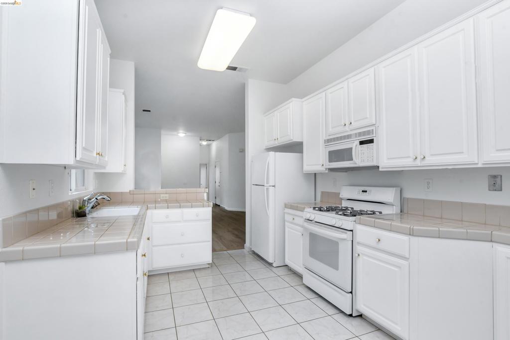276 Black Amber Way Property Photo 12