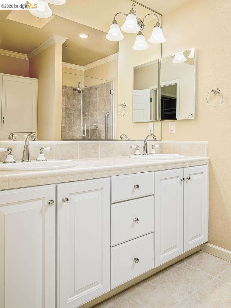 1400 Pinnacle Ct 401 Property Photo 21