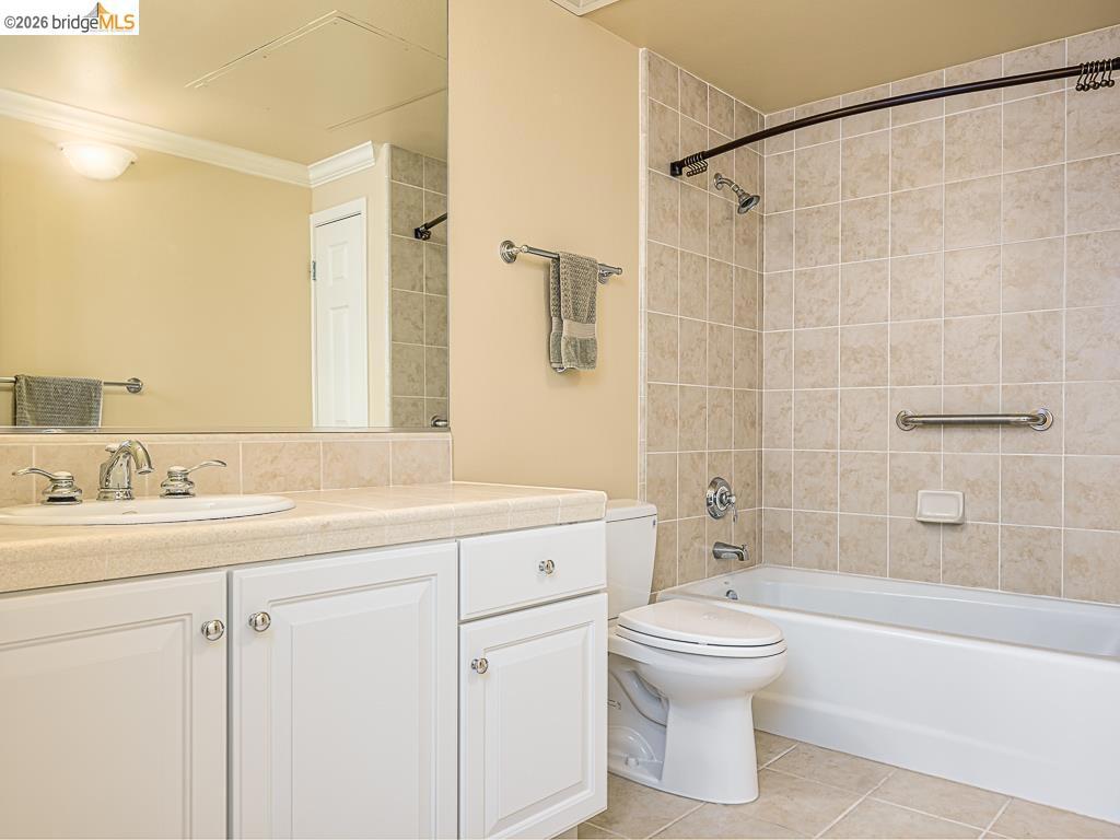 1400 Pinnacle Ct 401 Property Photo 34