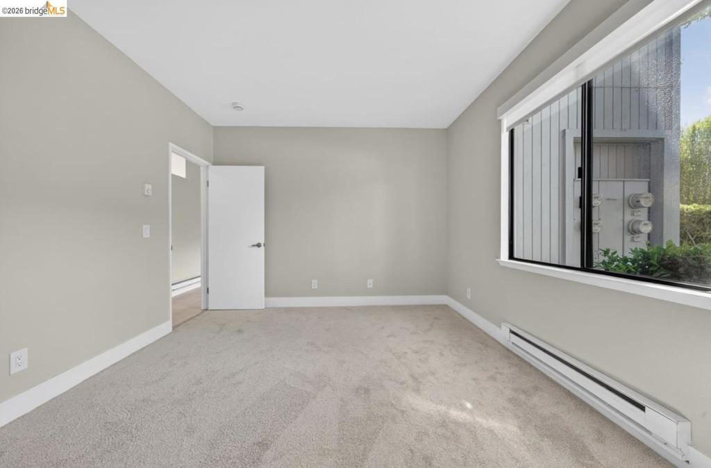 91 Schooner Ct Property Photo 17