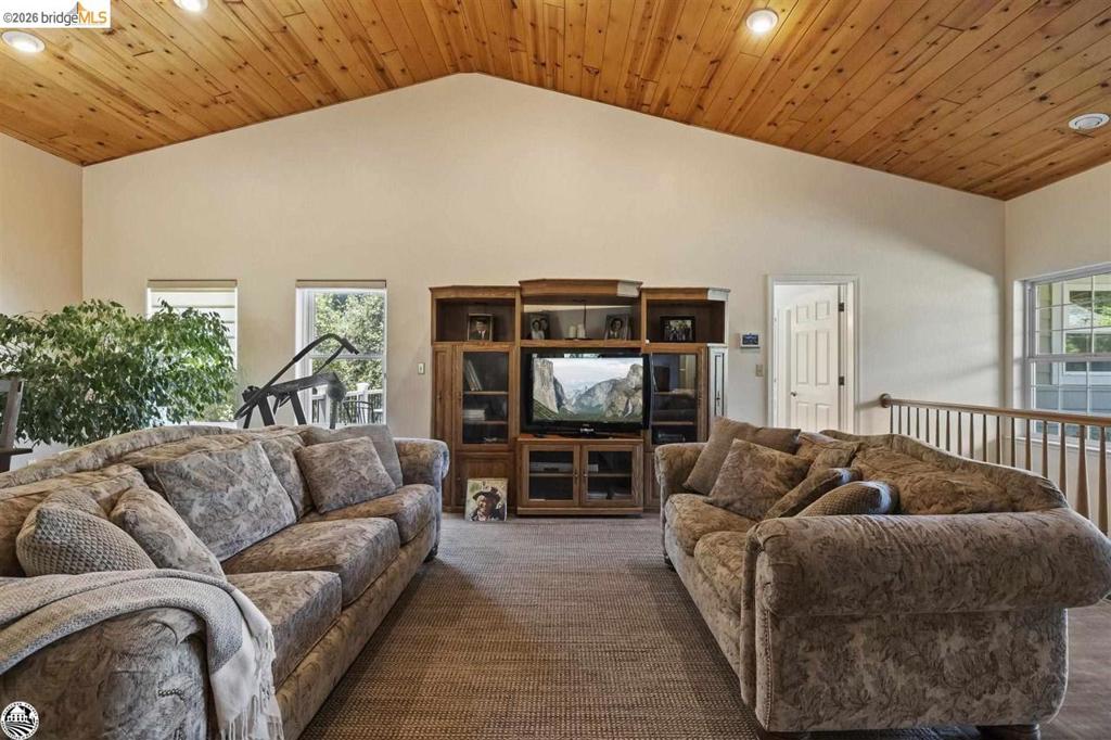20883 Lynn Lane Property Photo 7