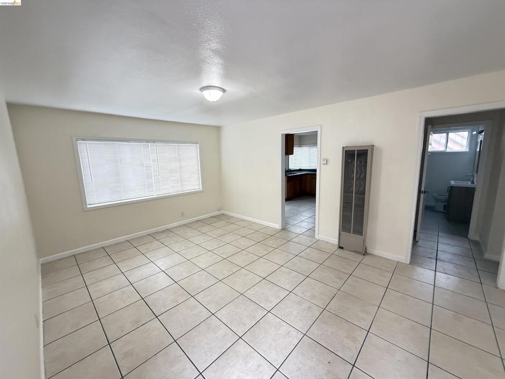 1817 73rd Ave Property Photo 3