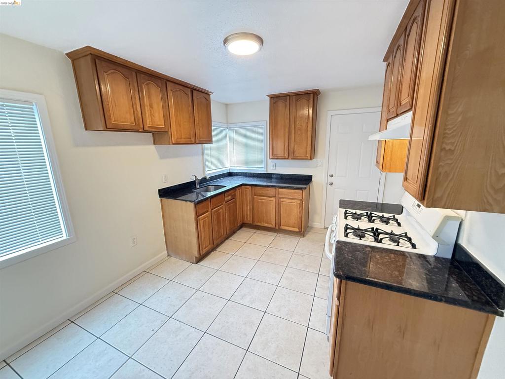 1817 73rd Ave Property Photo 6
