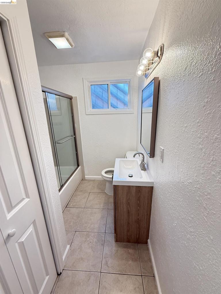 1817 73rd Ave Property Photo 11
